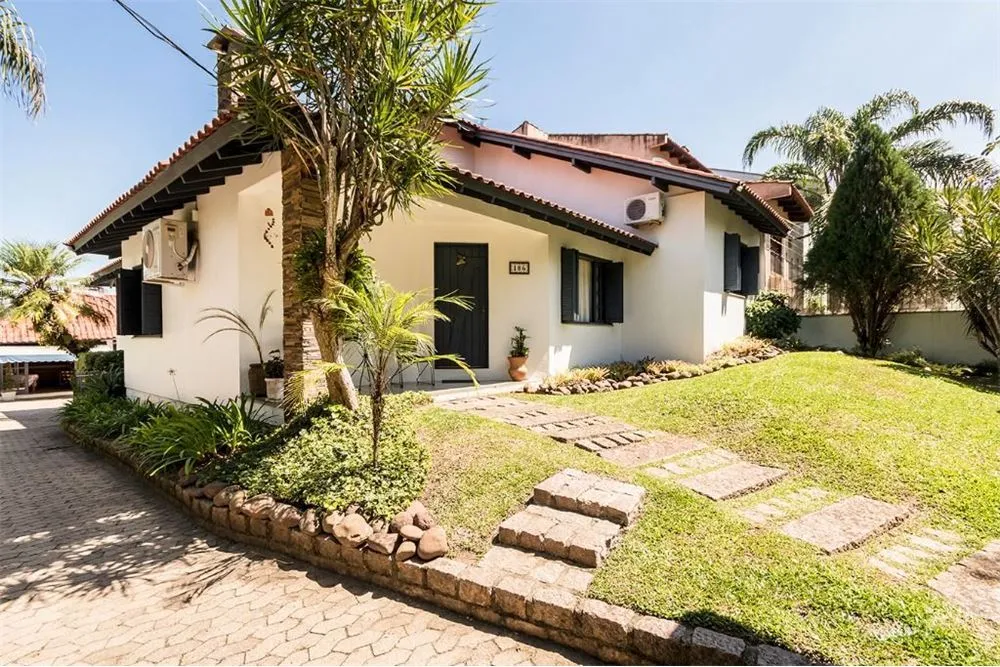 JISPAADFF 186 612521010-7 - REMAX Place Exclusividades