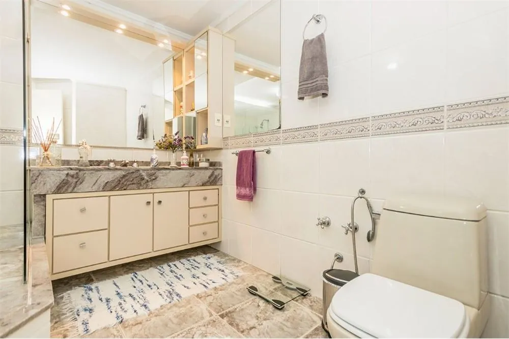 JISPAADFF 186 612521010-7 - REMAX Place Exclusividades