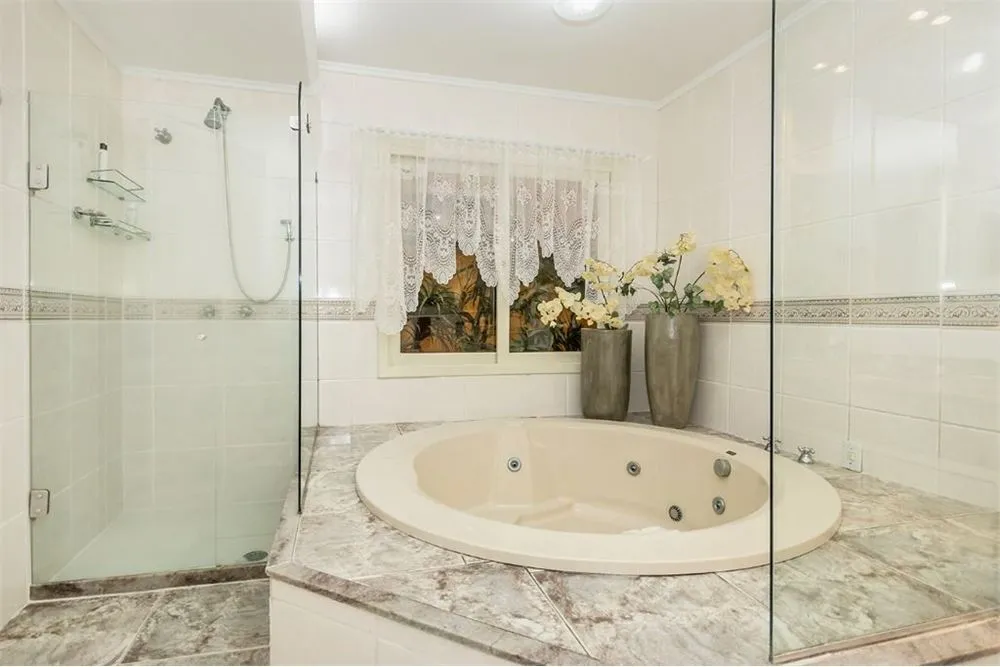 JISPAADFF 186 612521010-7 - REMAX Place Exclusividades