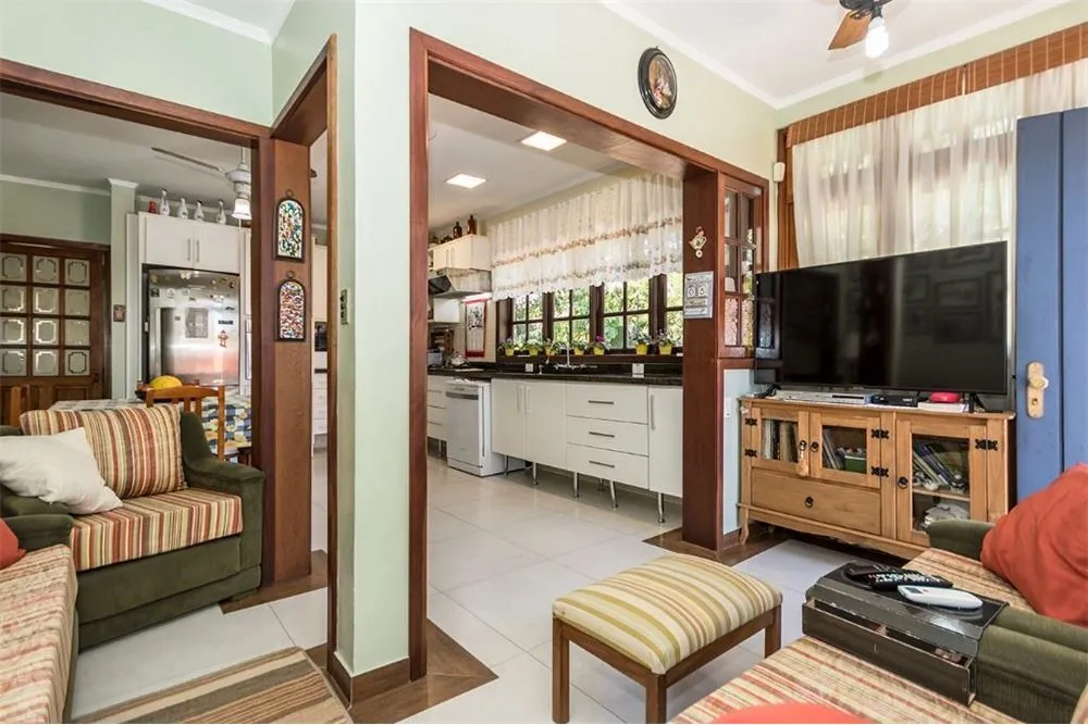 JISPAADFF 186 612521010-7 - REMAX Place Exclusividades