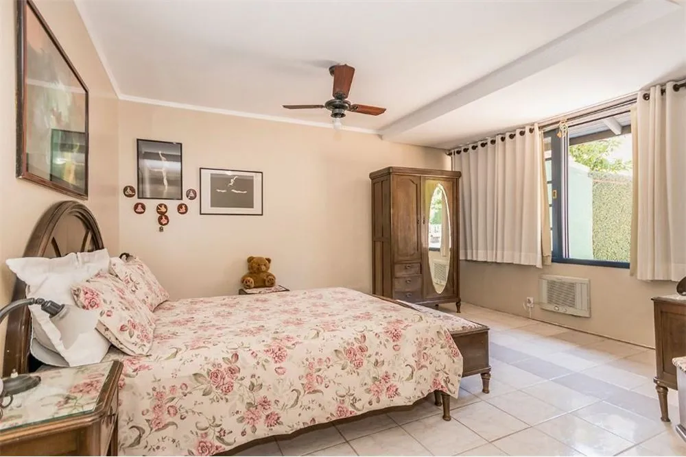 JISPAADFF 186 612521010-7 - REMAX Place Exclusividades