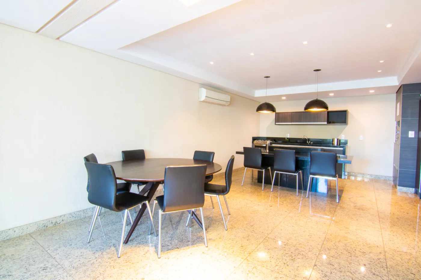 PE 55 Apto 37427 - Morare Exclusividades