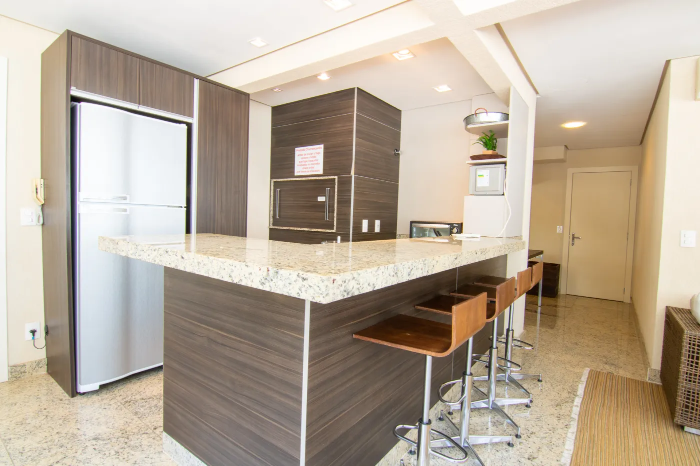 PE 55 Apto 37427 - Morare Exclusividades