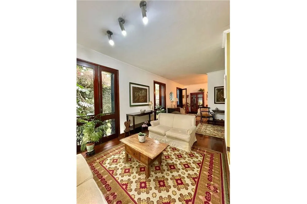 POMP 26 Casa 602031006-16 - REMAX Classique Exclusividades