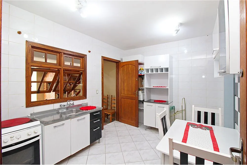 MFDF 185 Casa 610221046-2 - REMAX Donno Exclusividades