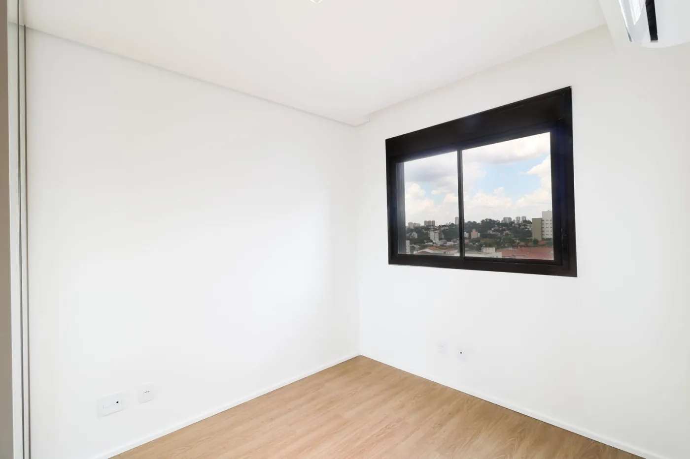 Galeria Guedala Apto CO9624 - Oui Imóveis Exclusividades