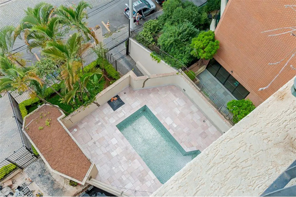 PDER 41 Apto 601081044-21 - REMAX Lepex Exclusividades