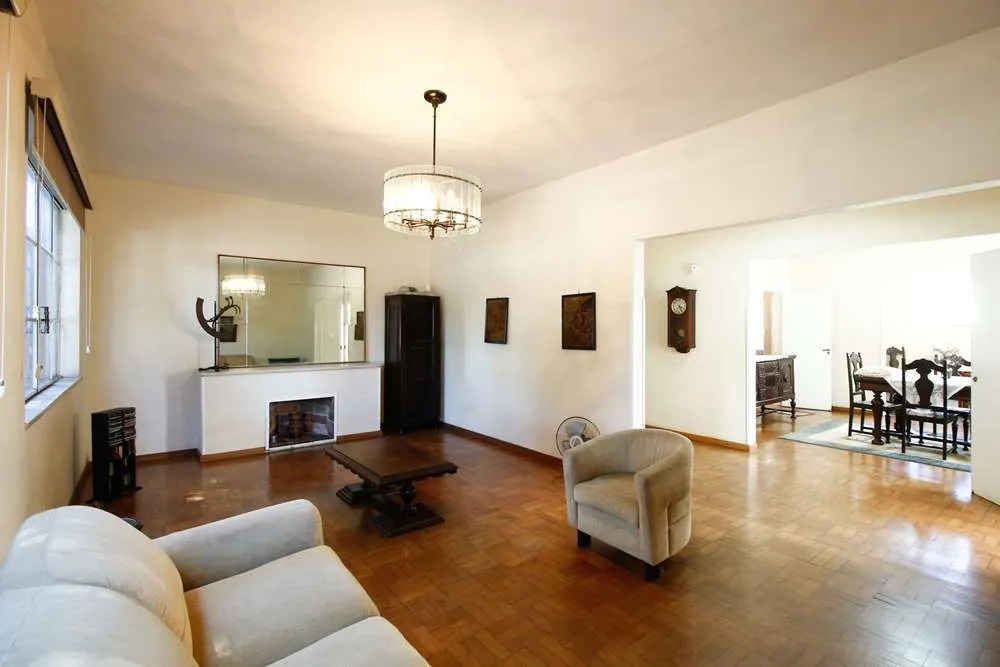 II 1972 Prédio 601971014-156 - REMAX Empire Exclusividades