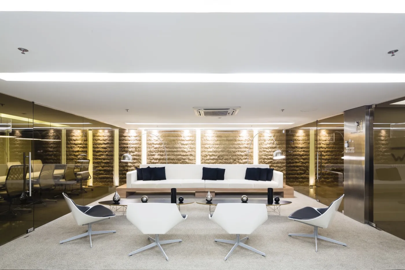 Walk Offices Praia de Belas - Maiojama
