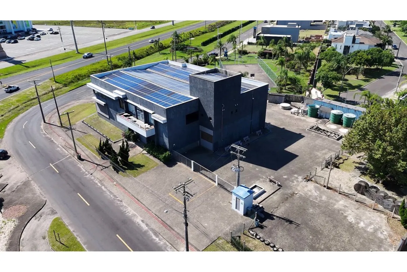 ZNAL 80 Sala 610491006-3 - Remax Wish Exclusividades