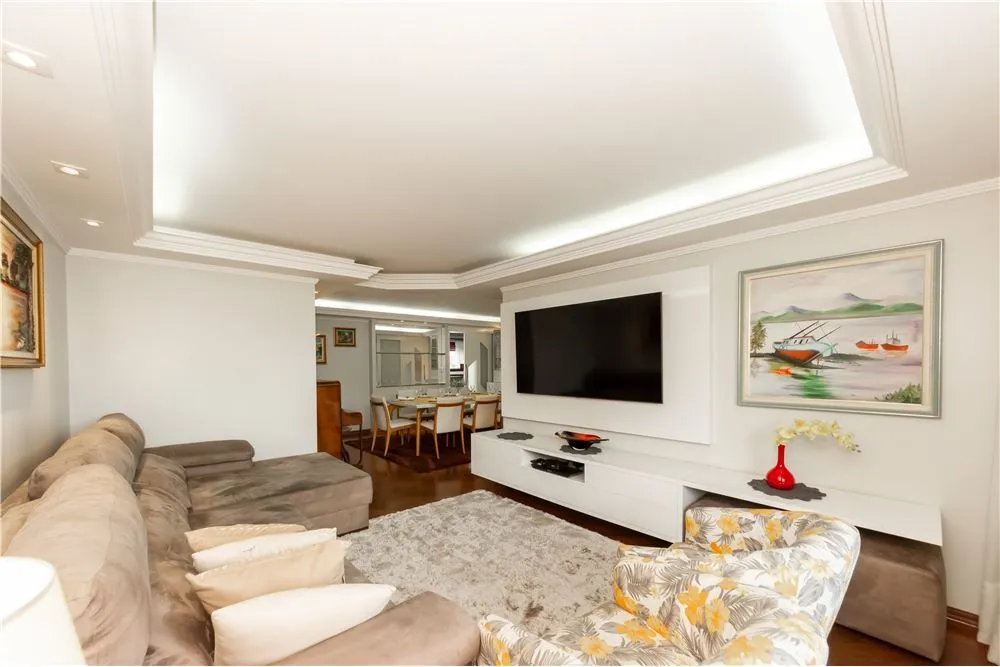 VFB 298 Apto 601811001-43 - REMAX HomeVision Exclusividades