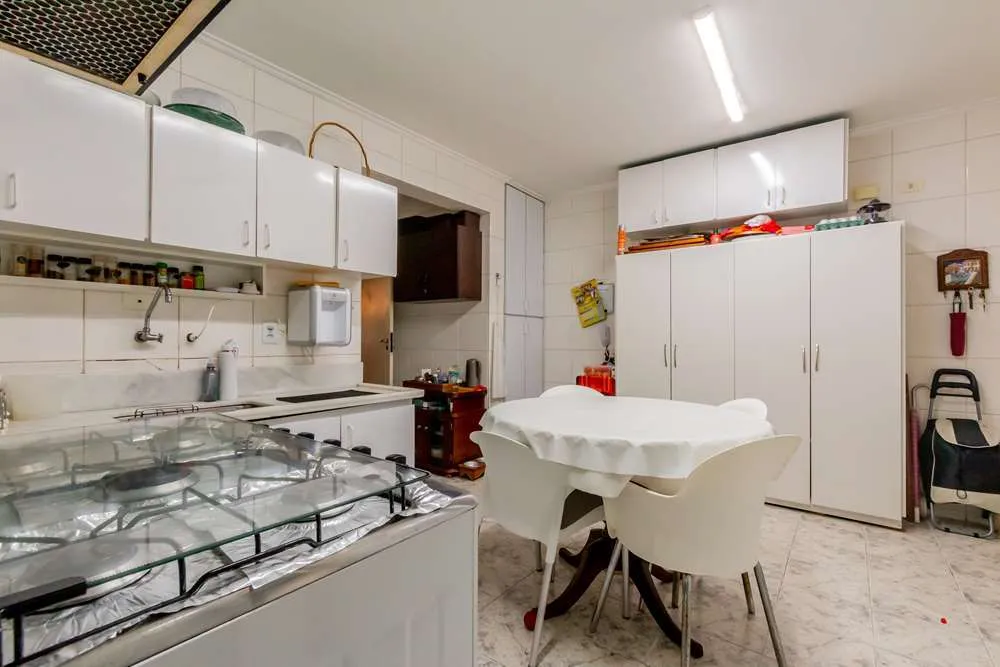 HS 605 Apto 601081042-16 - REMAX Lepex Exclusividades