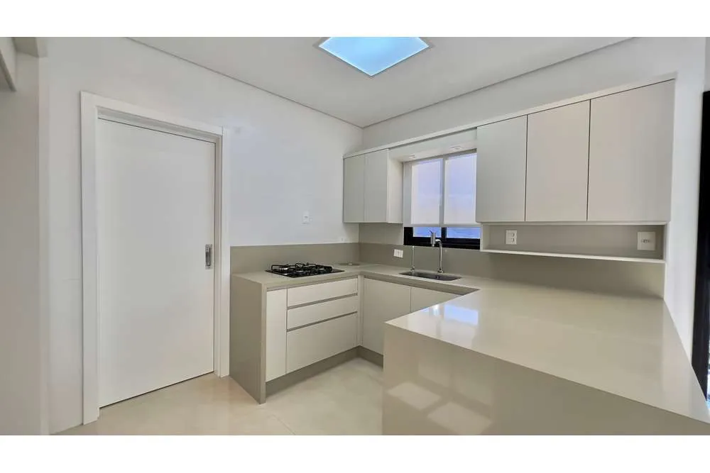C2 447 Apto 590231010-86 - REMAX Dream On Exclusividades