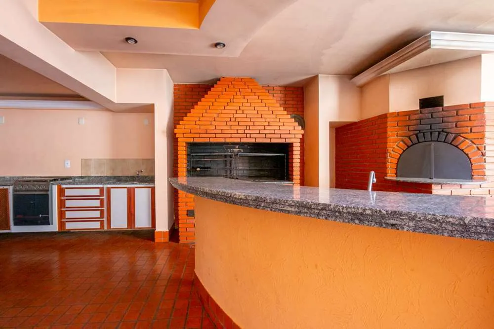 SPP 688 Apto 601081044-30 - REMAX Lepex Exclusividades
