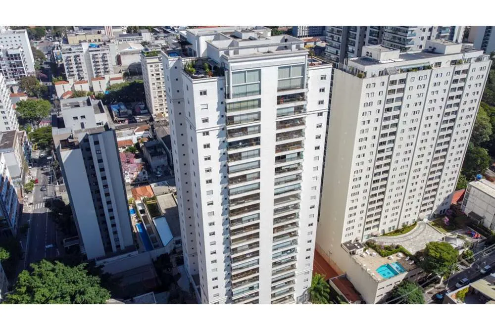 PAG 855 Apto 601081044-33 - REMAX Lepex Exclusividades