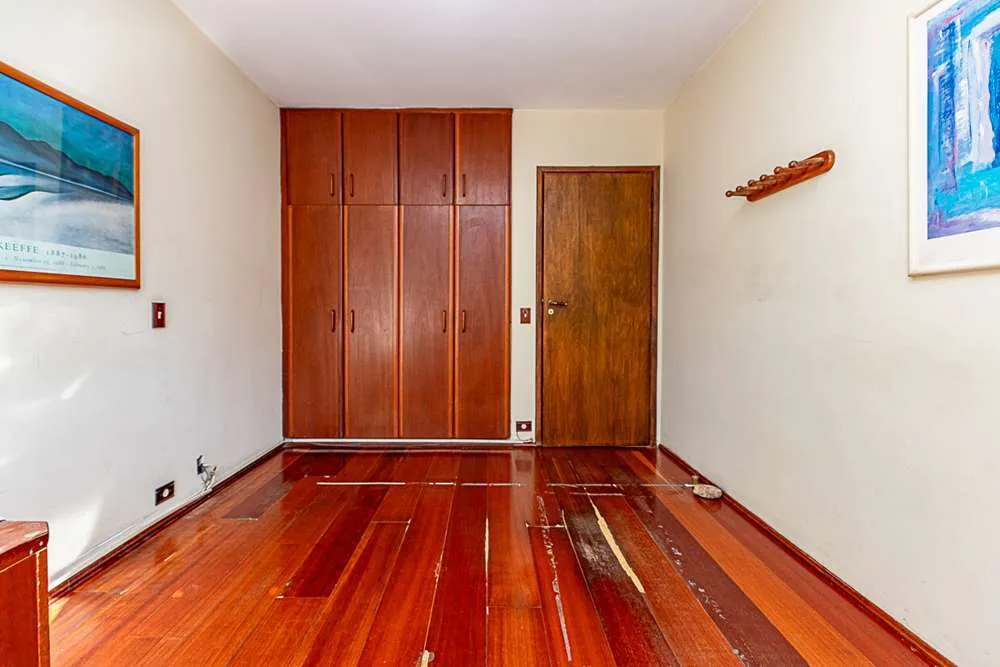PCEL 574 Apto 601241030-4 - REMAX Ville Exclusividades