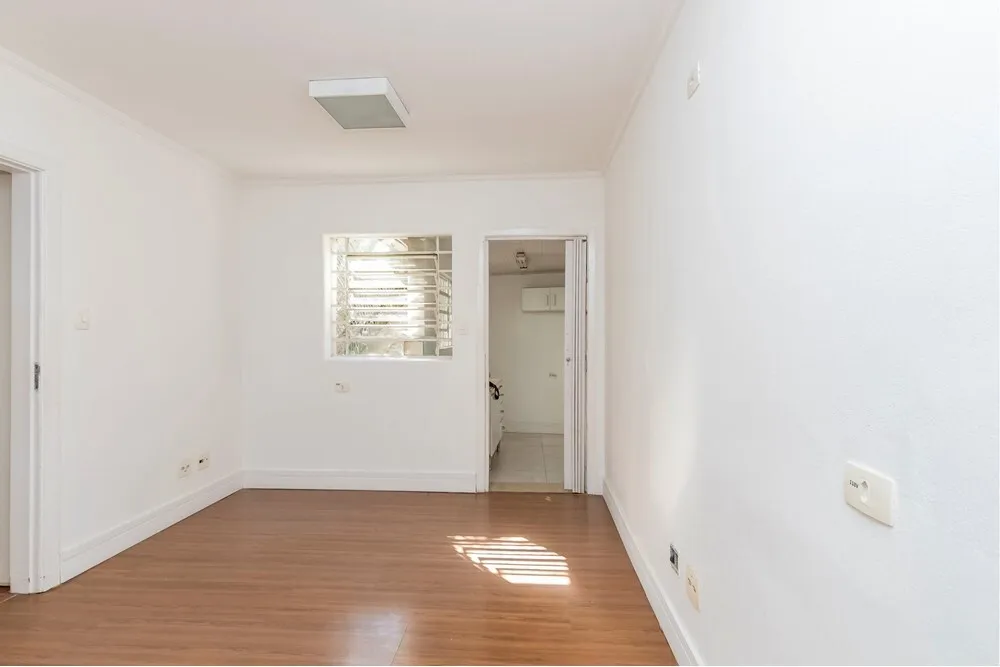CBJDSJ 197 Loja 601361003-132 - REMAX Trio Exclusividades