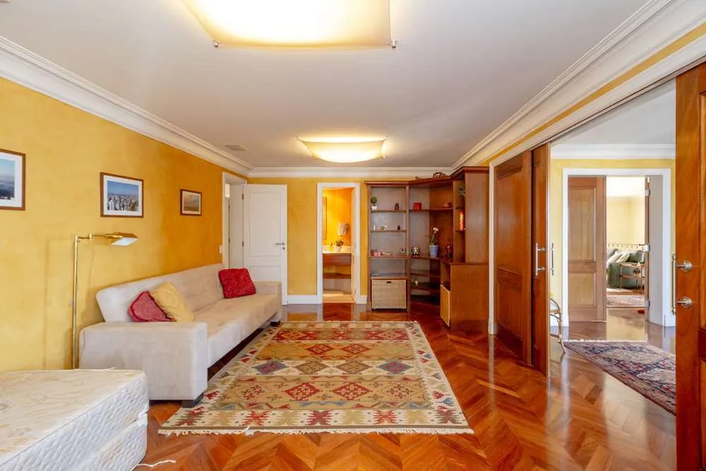 VAJG 512 Apto 601361044-23 - REMAX Trio Exclusividades