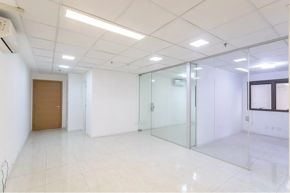 JPBLA 2503 Sala 601241006-29 - REMAX Ville Exclusividades