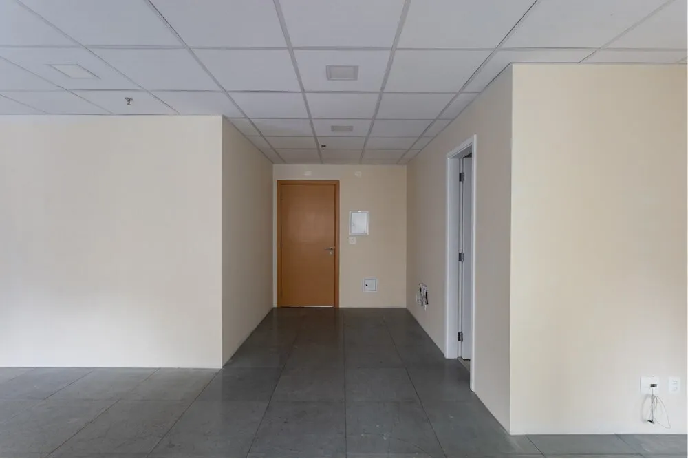 JPBLA 2503 Sala 601241006-29 - REMAX Ville Exclusividades