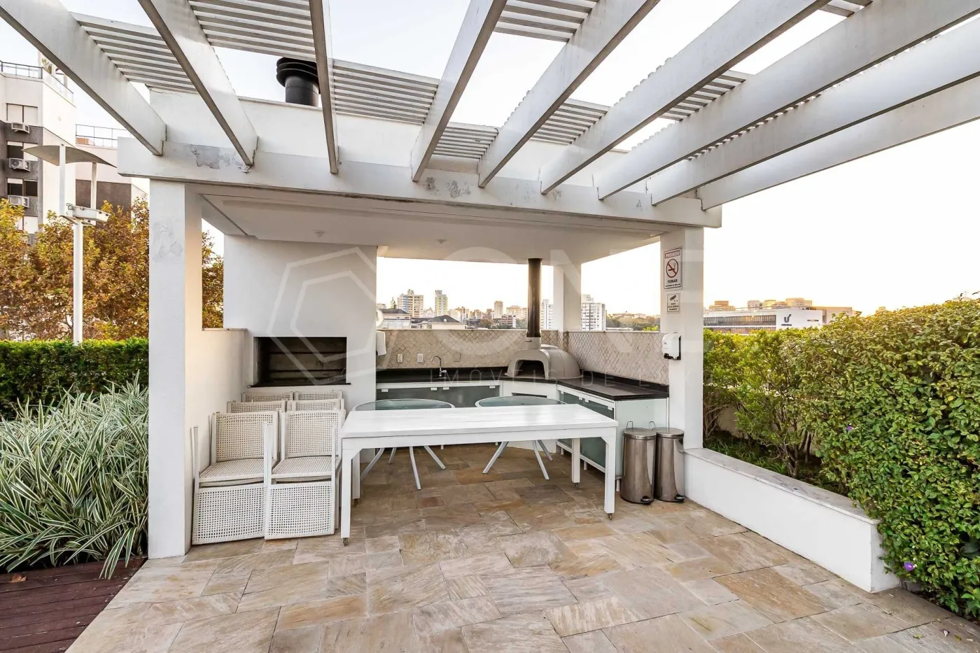 Parigi Residence Service Apto ONE20229 - One Imoveis de Luxo Exclusividades
