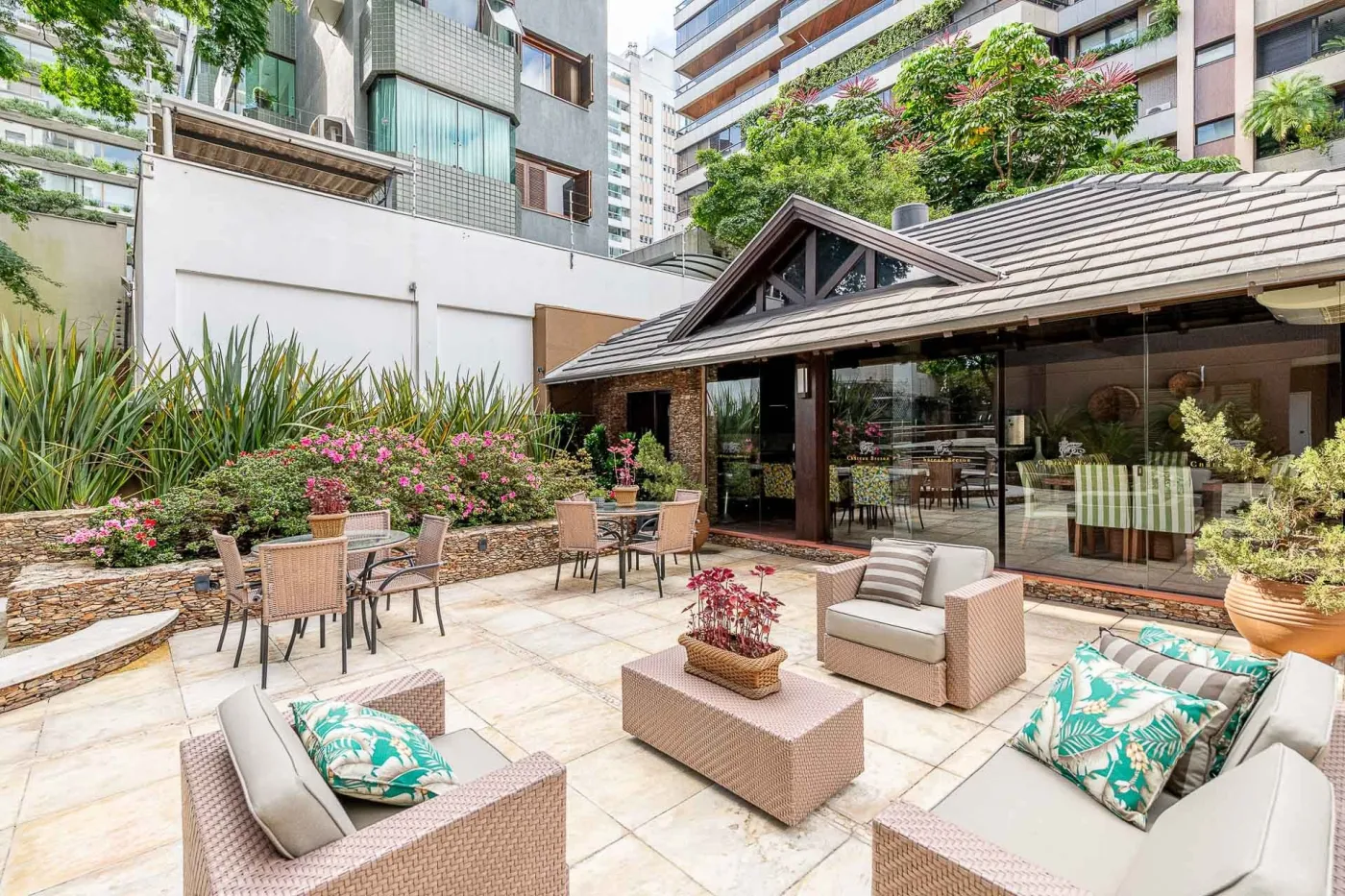 Chateau Breton Apto ONE24639 - One Imoveis de Luxo Exclusividades