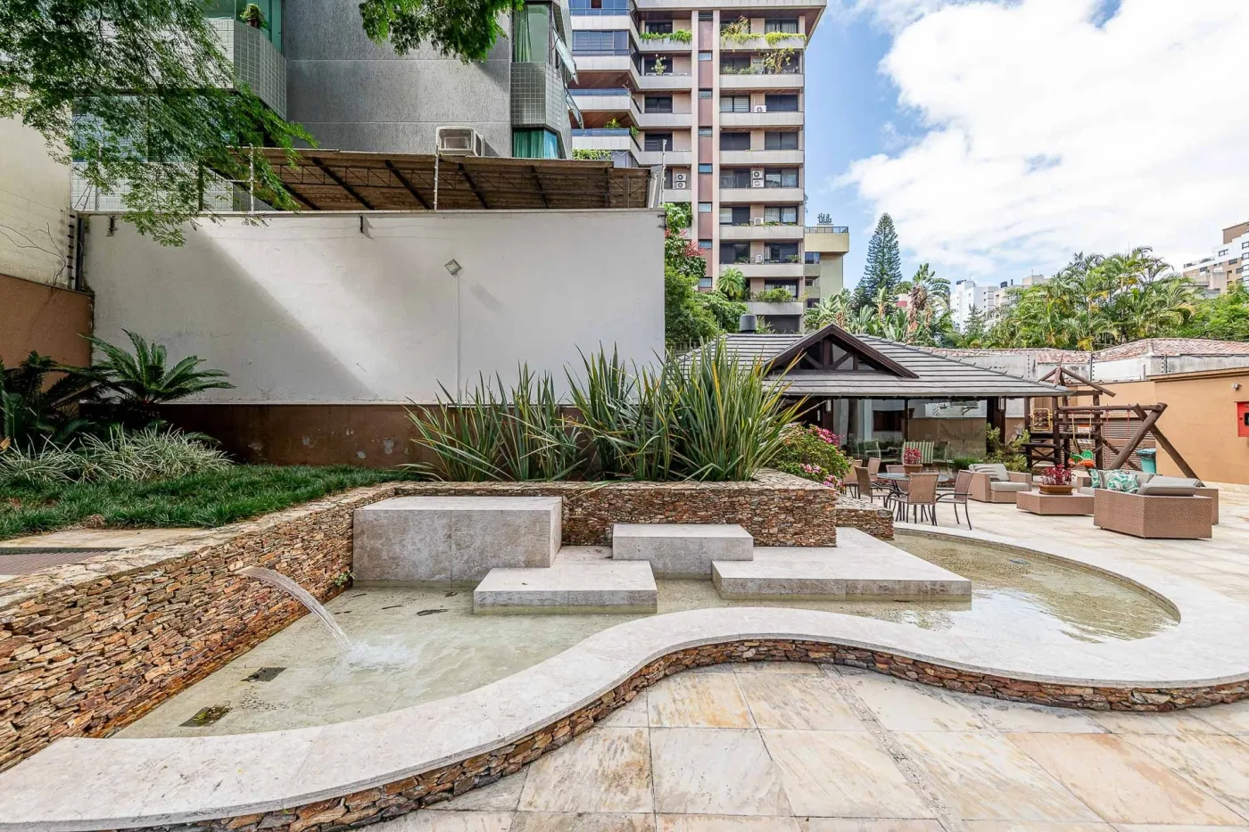 Chateau Breton Apto ONE24639 - One Imoveis de Luxo Exclusividades