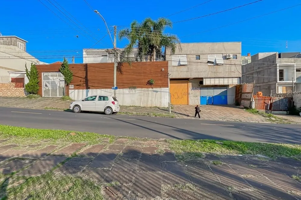 CDPMJB 1208 Lote 610101018-8 - REMAX Tri Exclusividades