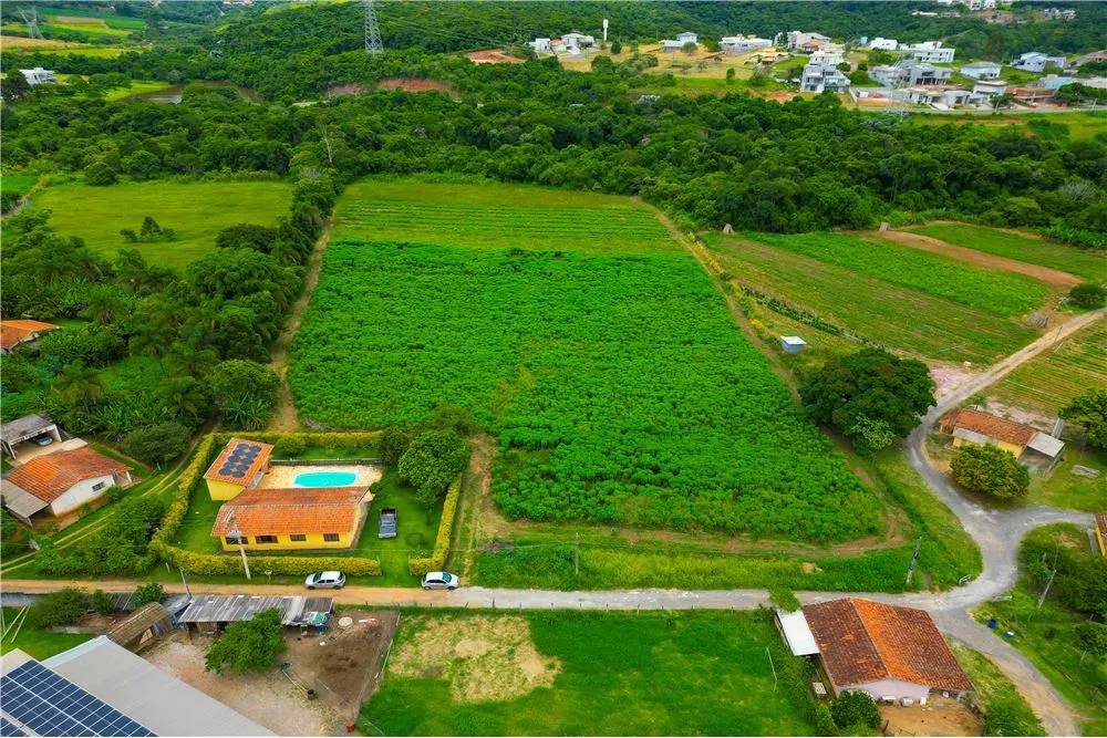 CJ 1 690591033-62 - REMAX Máxima Exclusividades