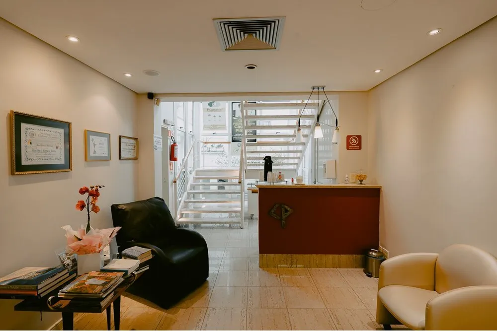 RBMT 672 Prédio 610371009-190 - REMAX Rocket Exclusividades