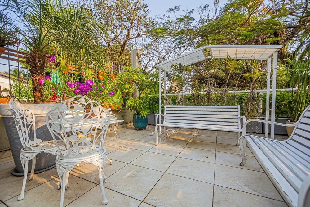 BDSJR 63 601401007-23 - REMAX Paradisus Exclusividades