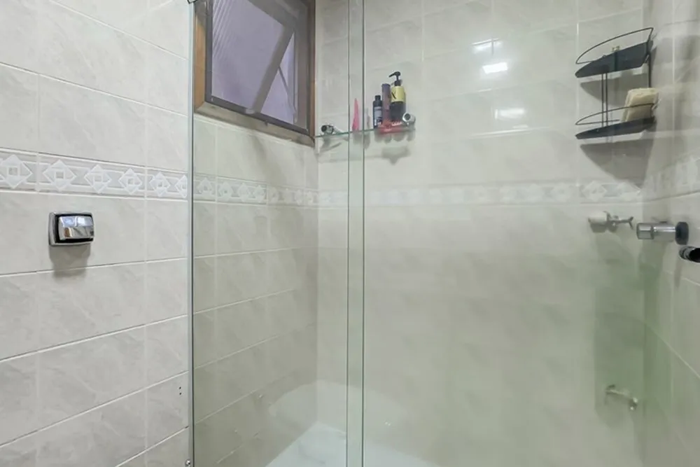 JLRS 275 Apto 610101004-37 - REMAX Tri Exclusividades
