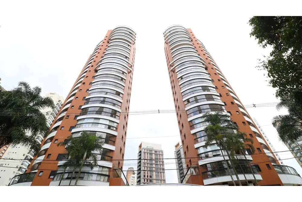 PFW 11 Apto 601361044-28 - REMAX Trio Exclusividades