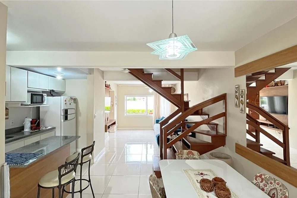 HEPDC 2520 610191048-15 - REMAX Casa Sul Exclusividades