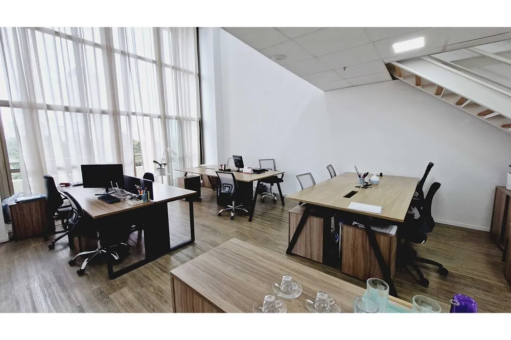 BP 72 Sala 601361020-384 - REMAX Trio Exclusividades