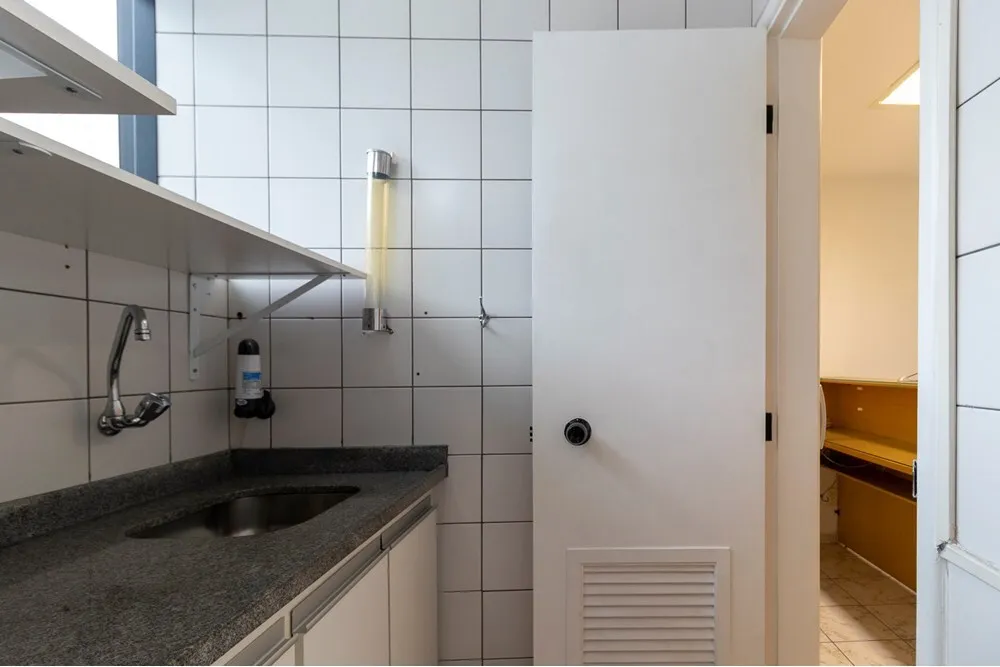 VCB 572 Sala 601401028-21 - REMAX Paradisus Exclusividades