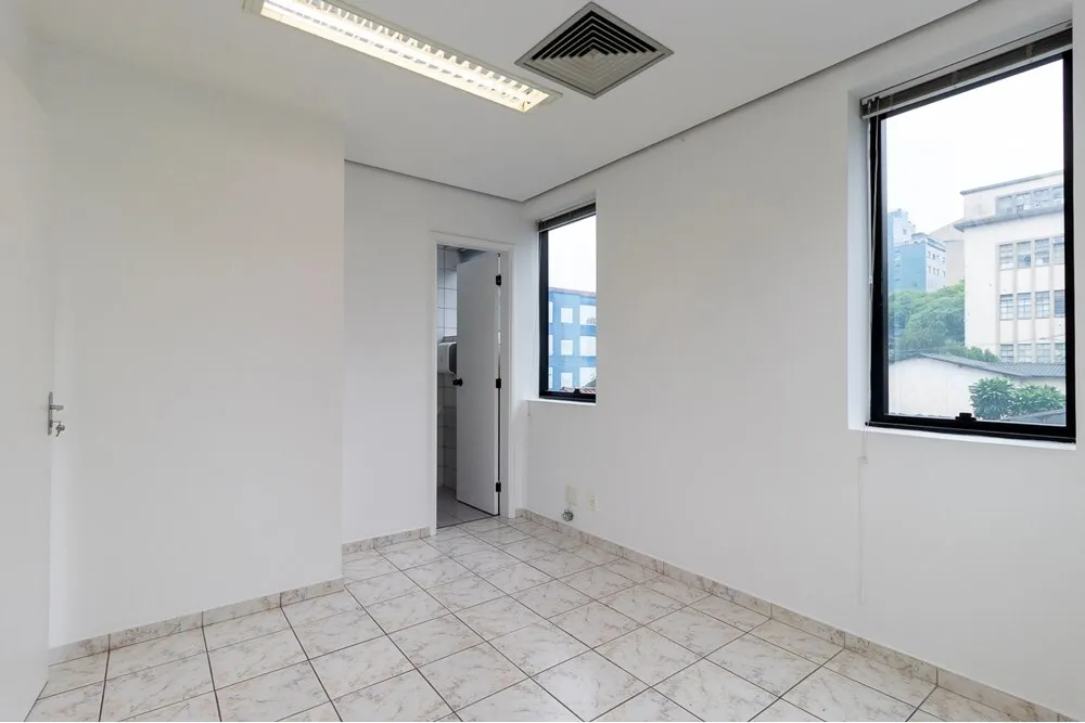 VCB 572 Sala 601401028-21 - REMAX Paradisus Exclusividades