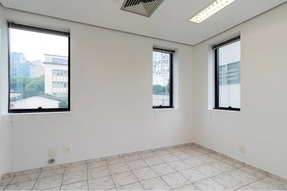 VCB 572 Sala 601401028-21 - REMAX Paradisus Exclusividades