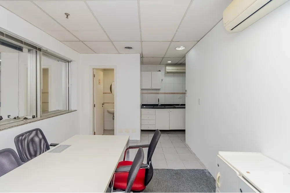 PCD 184 Sala 630331089-9 - REMAX Comunità Exclusividades