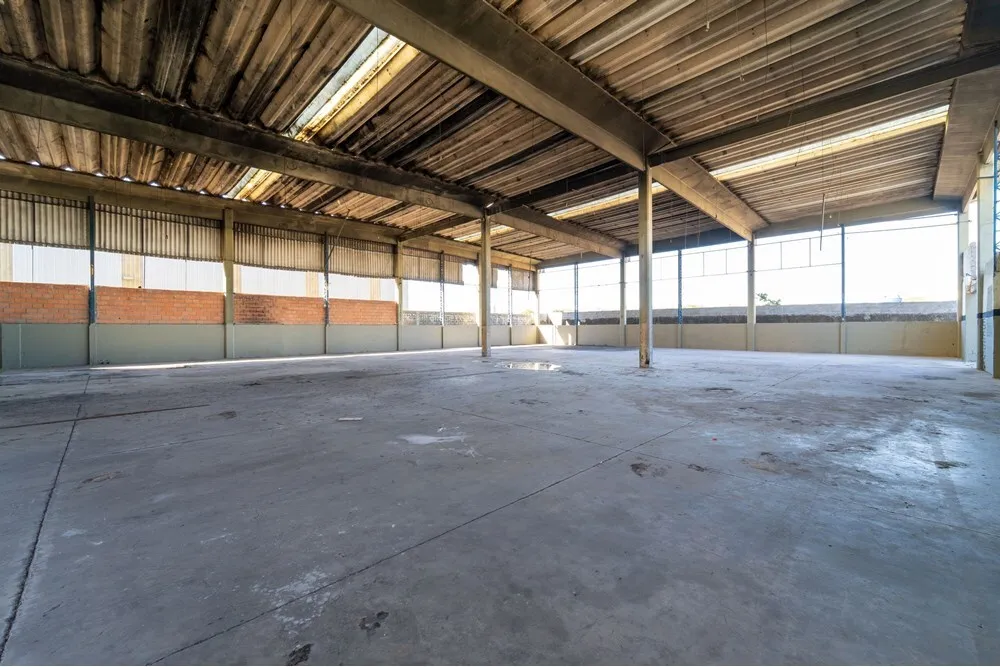 EAG 430 Pavilhão 690591010-36 - REMAX Máxima Exclusividades