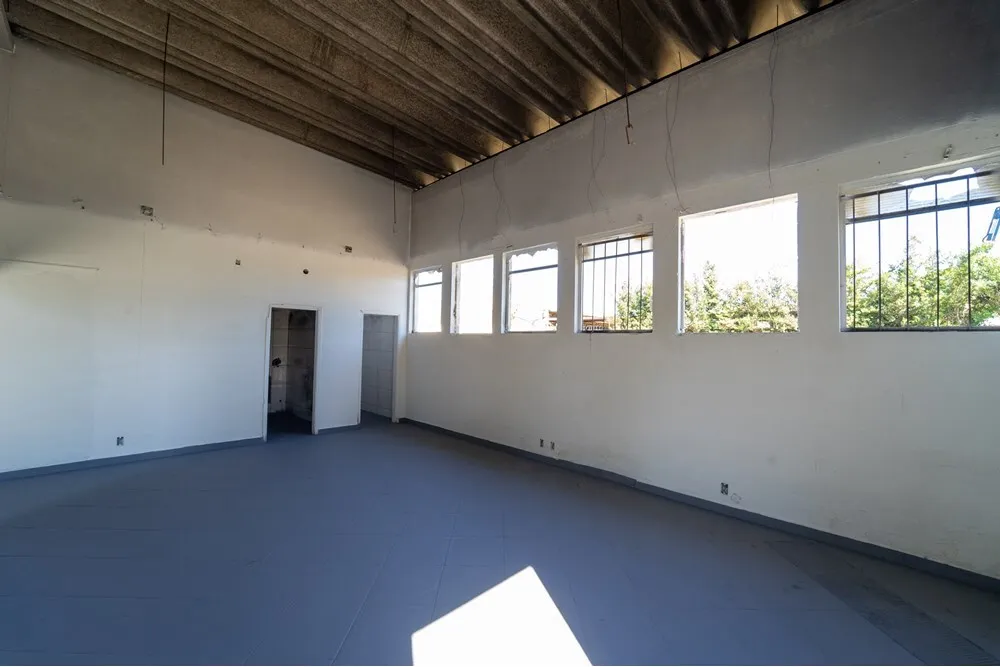EAG 430 Pavilhão 690591010-36 - REMAX Máxima Exclusividades