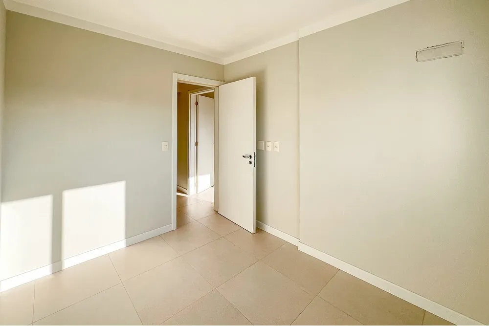 CC 21 Apto 612651033-48 - REMAX Pillares Exclusividades