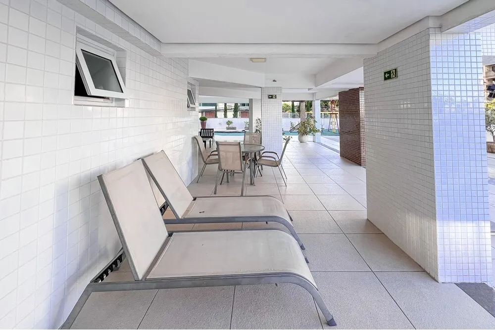 CC 21 Apto 612651033-48 - REMAX Pillares Exclusividades