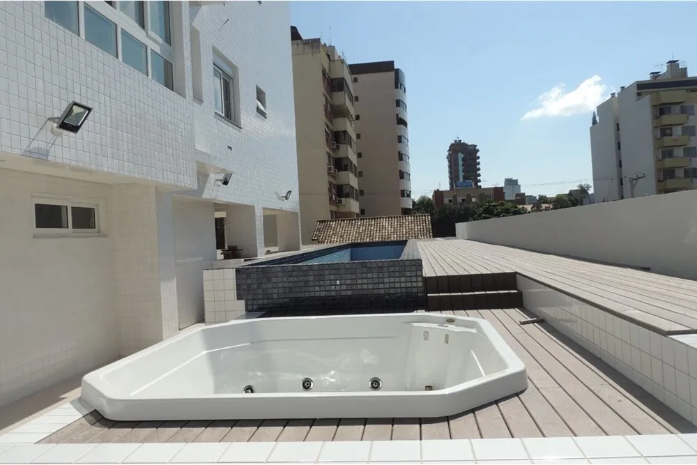 CC 21 Apto 612651033-48 - REMAX Pillares Exclusividades