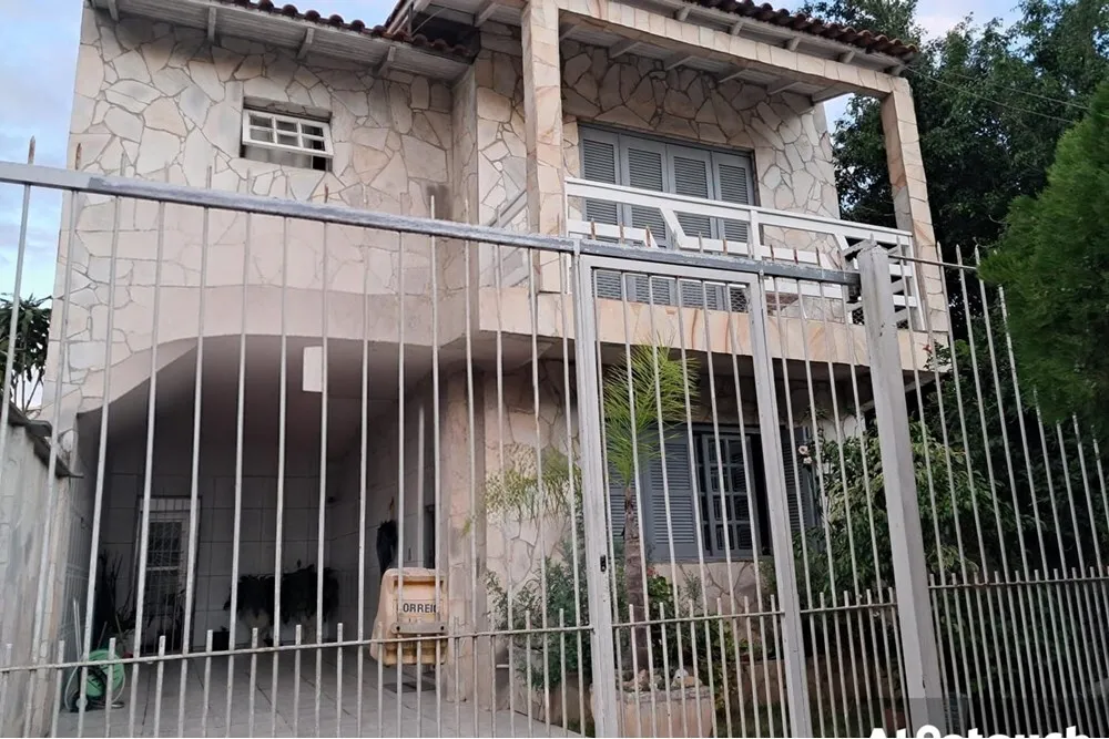 JAI 52 Casa 612531034-100 - Remax MC3 Exclusividades