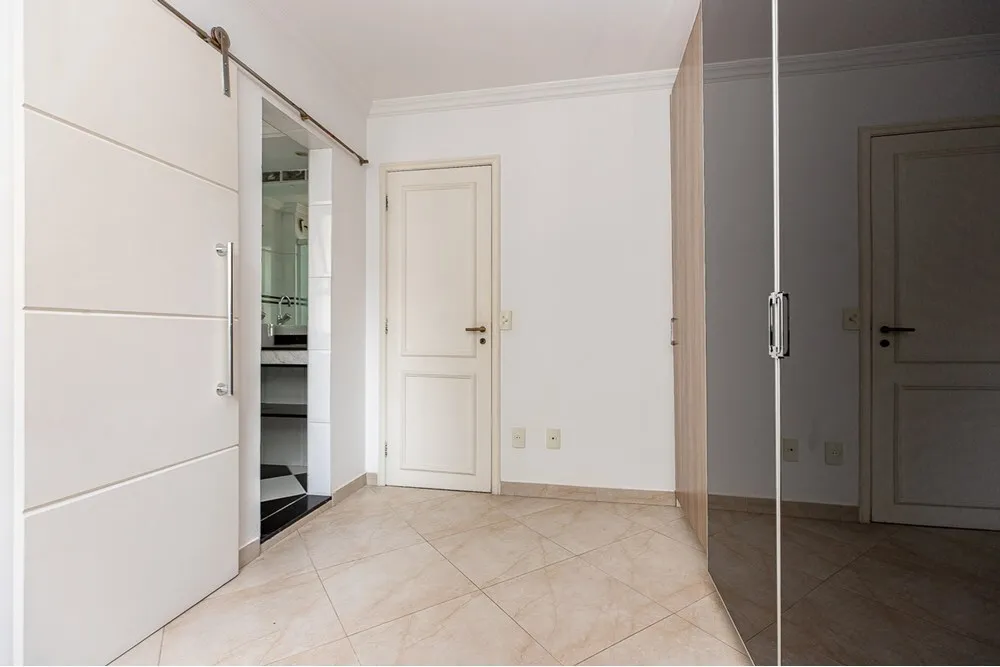 MJ 887 Apto 601241044-23 - REMAX Ville Exclusividades