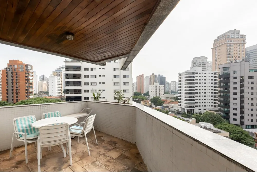 VUJ 165 Apto 601721032-78 - REMAX Front Exclusividades