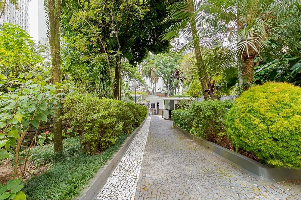 HDAL 915 Apto 601081007-81 - REMAX Lepex Exclusividades