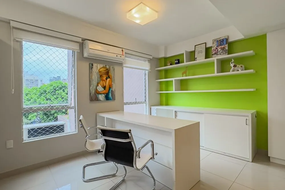 PT 572 Sala 610101004-40 - REMAX Tri Exclusividades