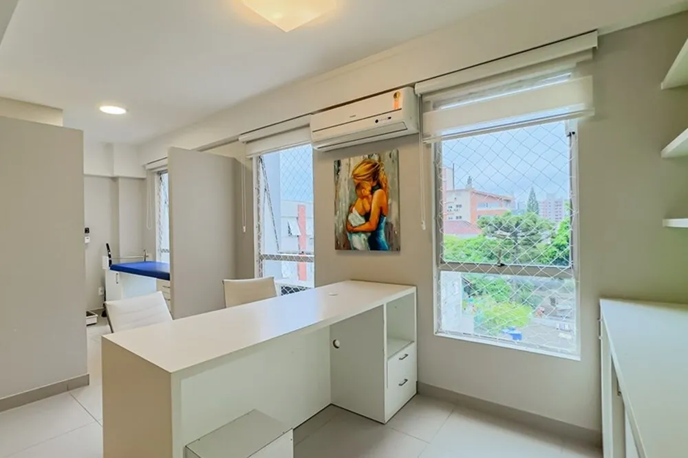 PT 572 Sala 610101004-40 - REMAX Tri Exclusividades